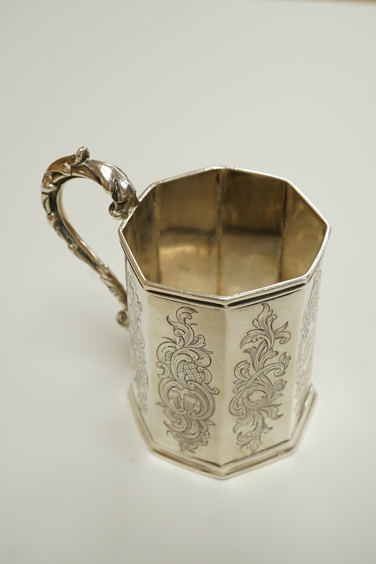 An early Victorian engraved silver octagonal christening mug, William Hunter, London, 1843, height 10.3cm, 5.1oz.